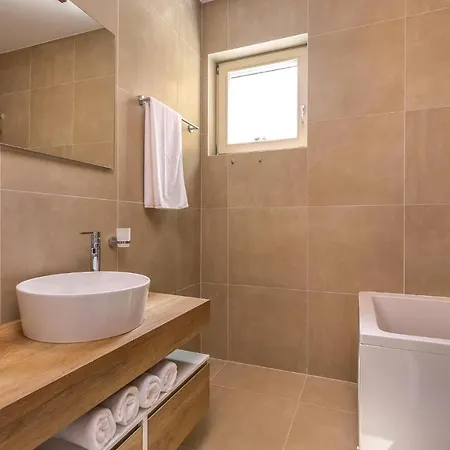 Awesome In With 5 Bedrooms, Sauna And Outdoor Swimming Pool Holiday home