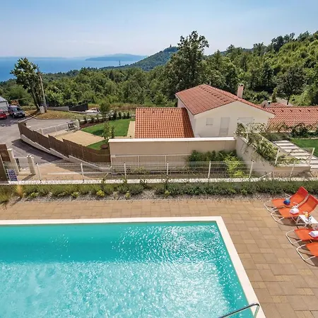 Awesome In With 5 Bedrooms, Sauna And Outdoor Swimming Pool Holiday home *